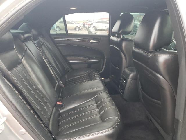 Фото 10 - CHRYSLER 300