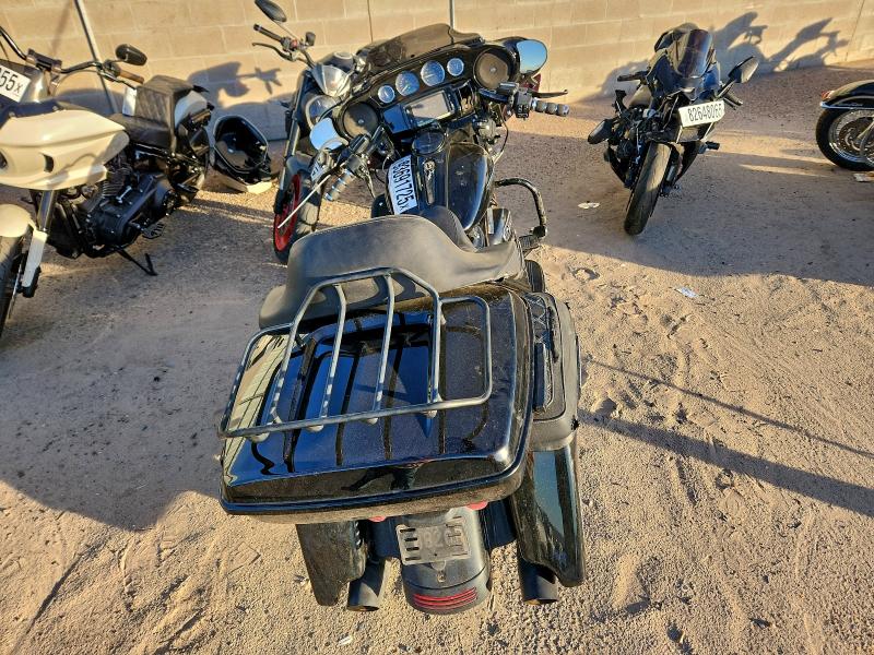 HARLEY-DAVIDSON FL 2018