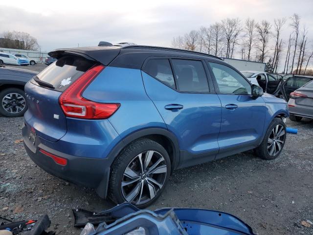 Фото 3 - VOLVO XC40