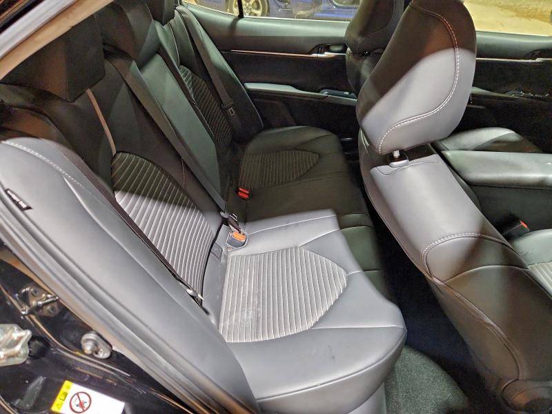 Фото 10 - TOYOTA CAMRY