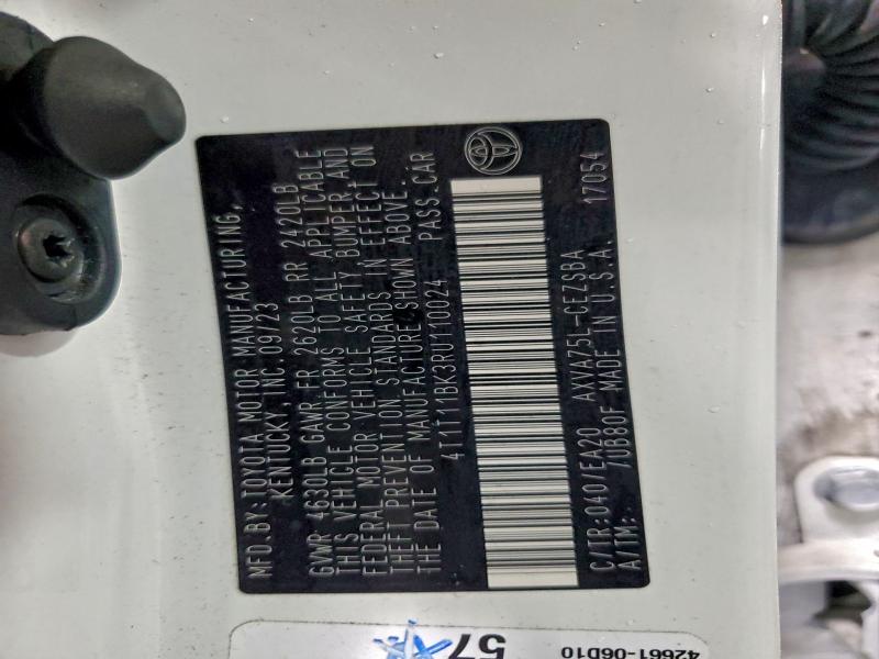 Фото 12 - TOYOTA CAMRY