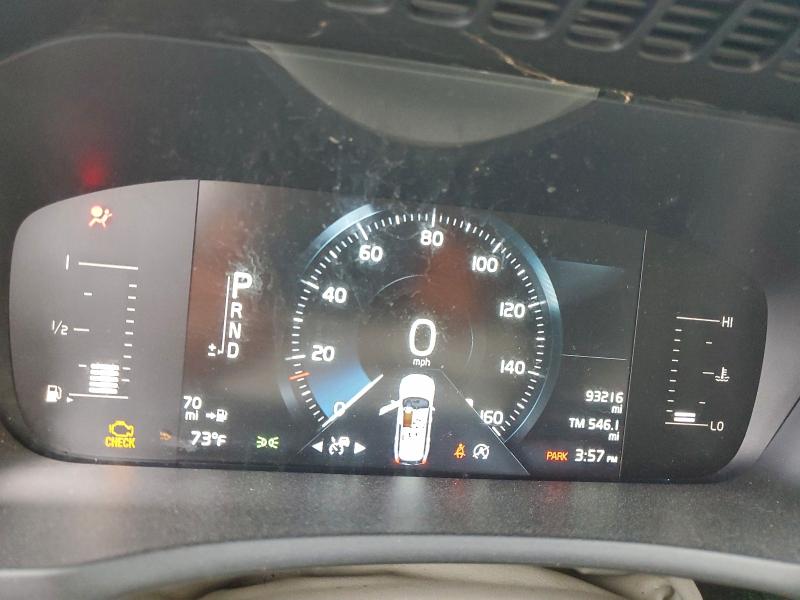 Фото 9 - VOLVO XC90