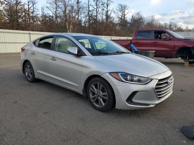 Фото 4 - HYUNDAI ELANTRA