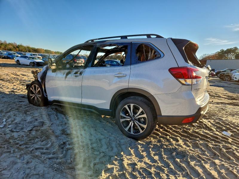 Фото 2 - SUBARU FORESTER