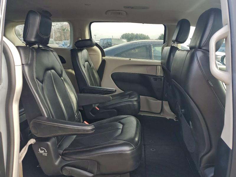 Фото 11 - CHRYSLER MINIVAN