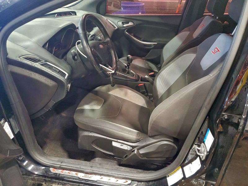 Фото 7 - FORD FOCUS