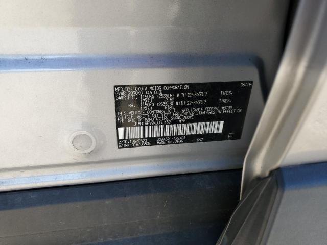 Фото 13 - TOYOTA RAV4