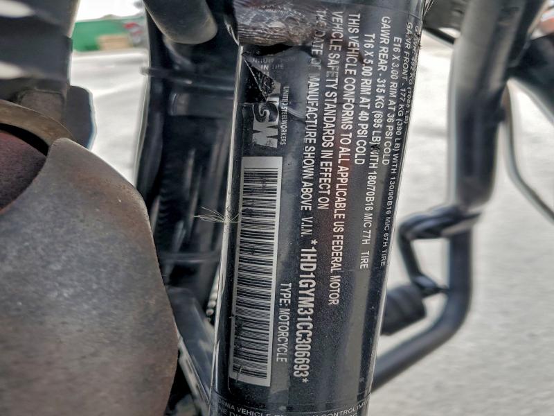 HARLEY-DAVIDSON FX 2012