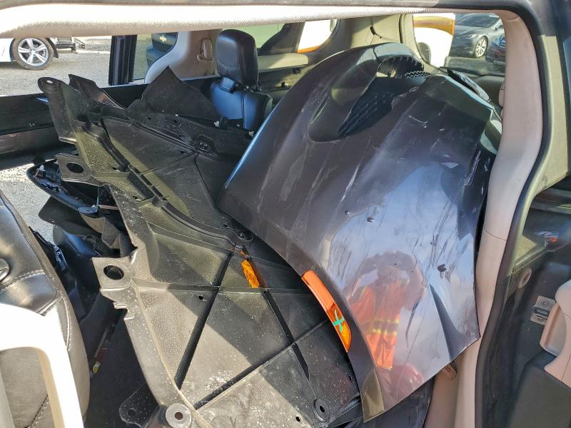 Фото 13 - CHRYSLER MINIVAN