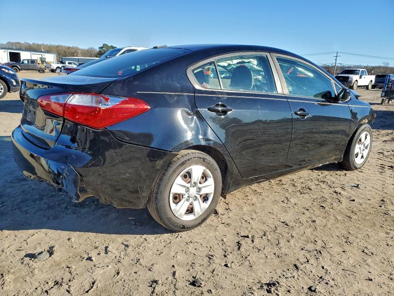 Фото 3 - KIA FORTE