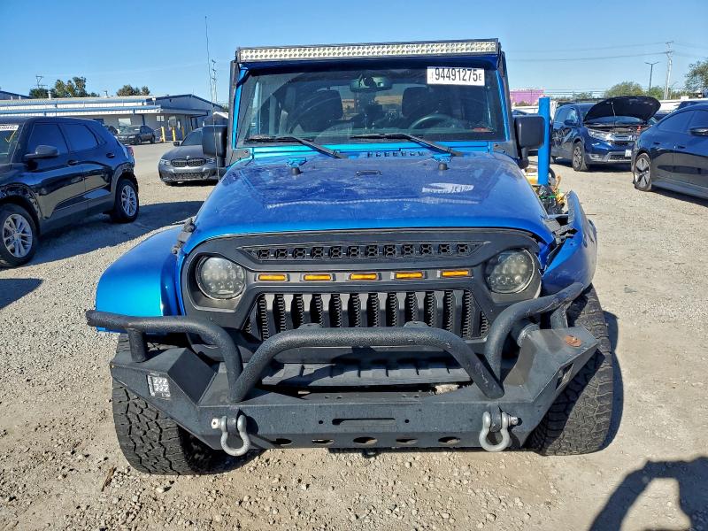 Фото 5 - JEEP WRANGLER