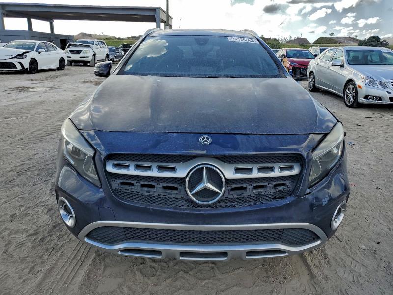 Фото 5 - MERCEDES-BENZ GLA-CLASS