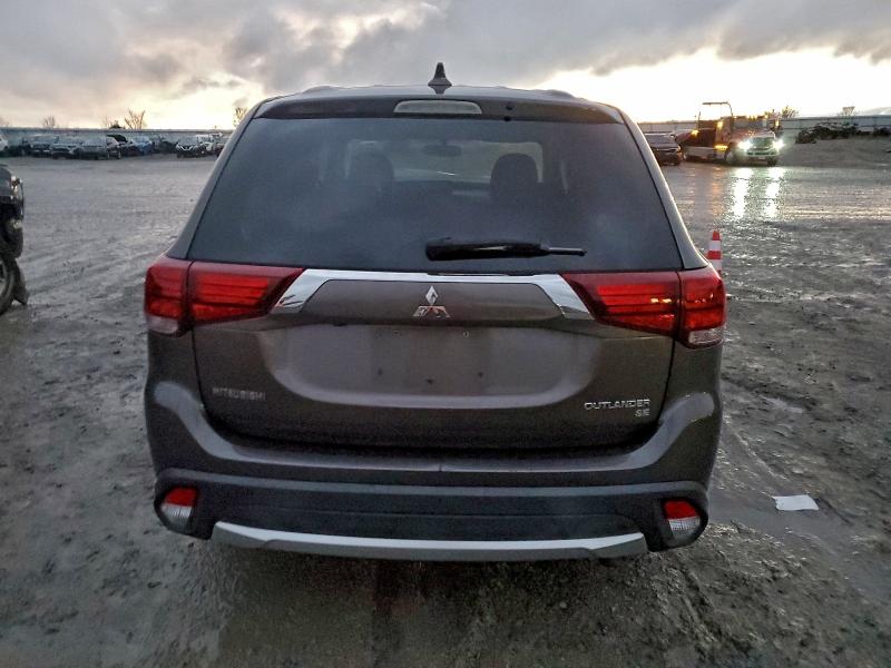 Фото 6 - MITSUBISHI OUTLANDER