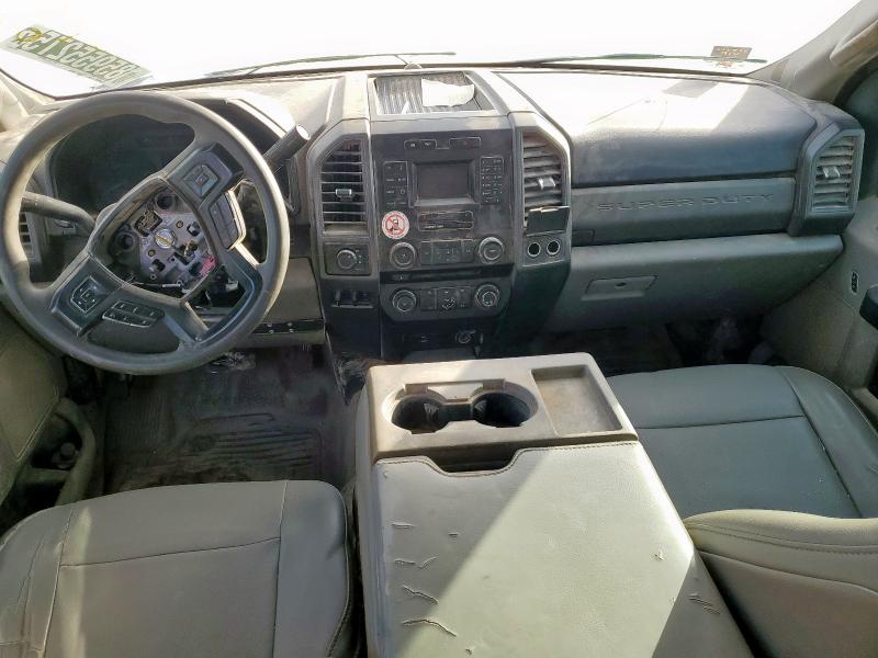 Фото 8 - FORD F550