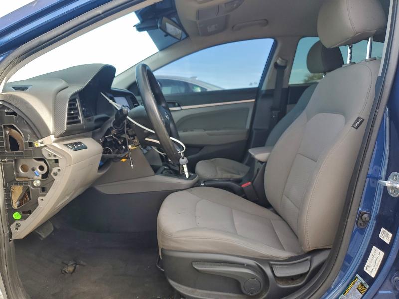 Фото 7 - HYUNDAI ELANTRA