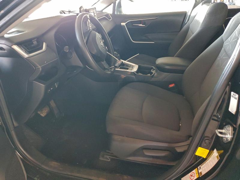 Фото 7 - TOYOTA RAV4