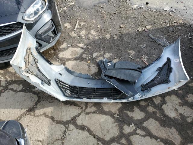 Фото 12 - HYUNDAI ELANTRA