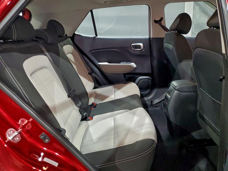 Фото 11 - HYUNDAI VENUE