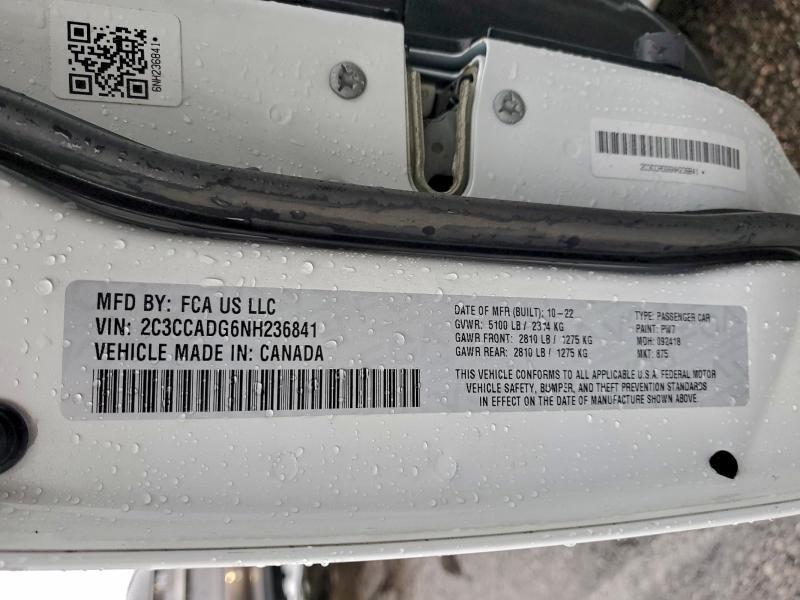 Фото 12 - CHRYSLER 300