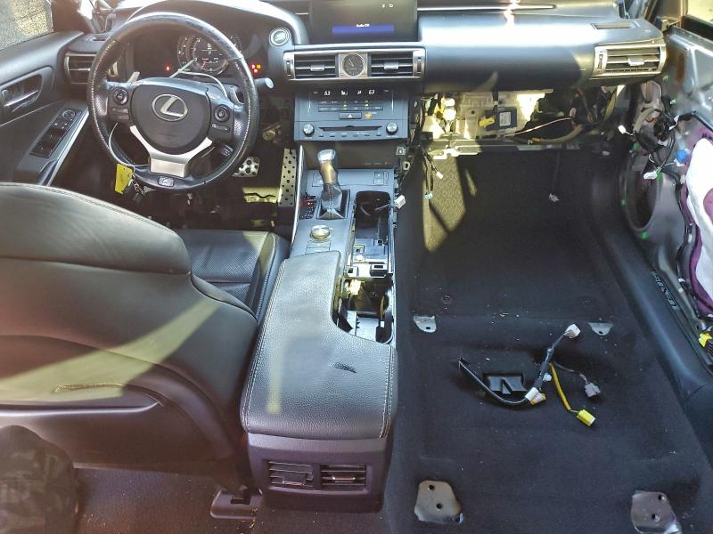 Фото 8 - LEXUS IS