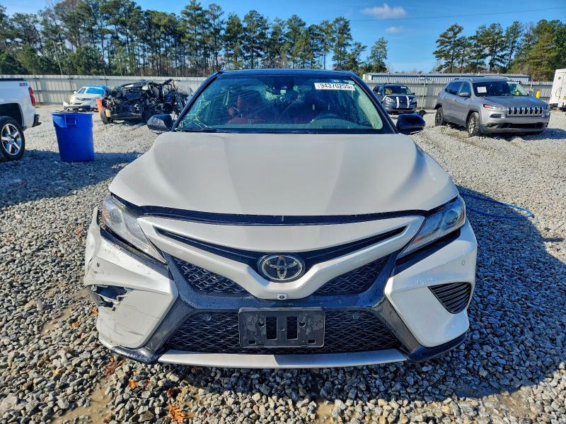 Фото 5 - TOYOTA CAMRY