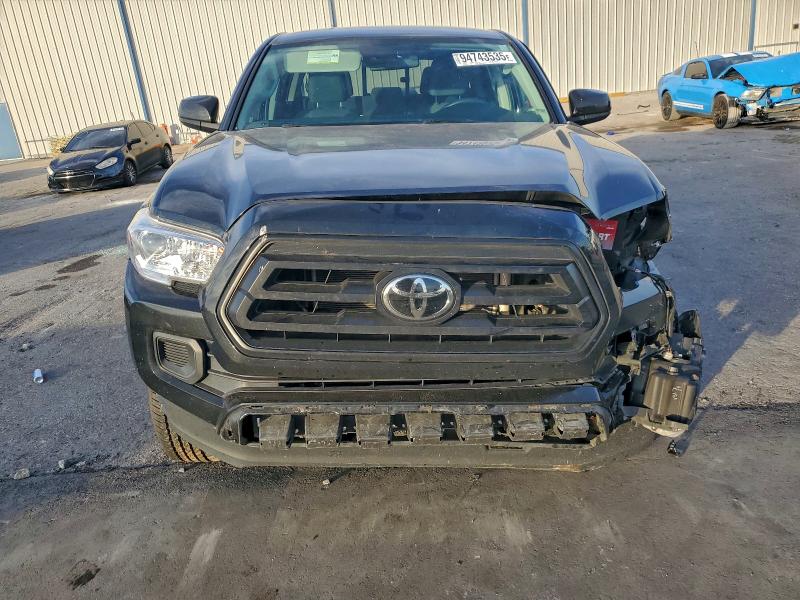 Фото 5 - TOYOTA TACOMA