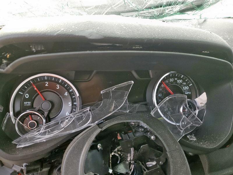 Фото 9 - RAM 1500