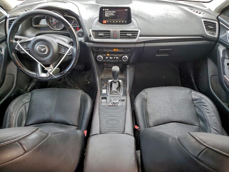 Фото 8 - MAZDA 3