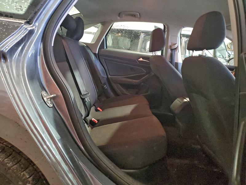 Фото 10 - VOLKSWAGEN JETTA