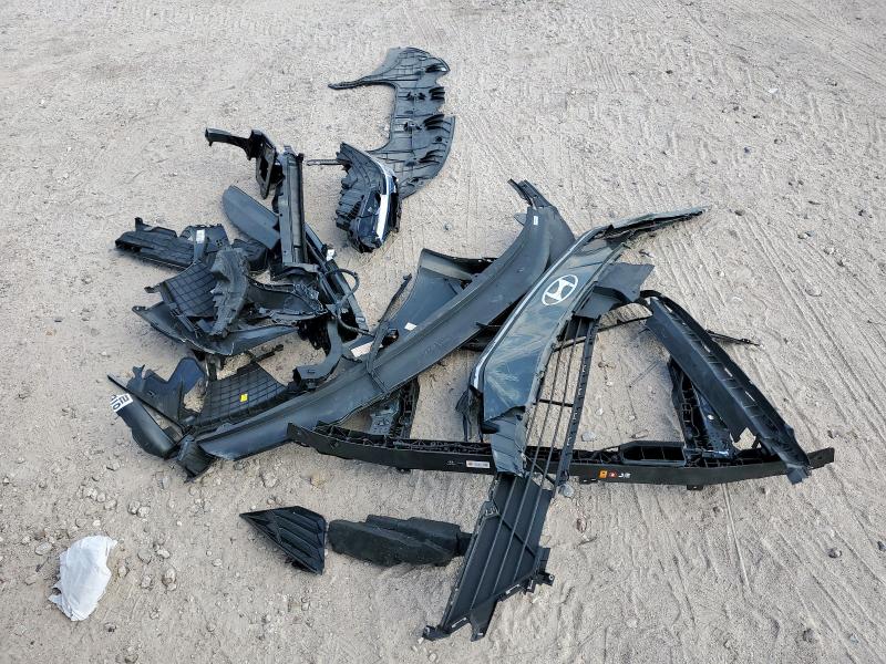 Фото 12 - HYUNDAI ELANTRA