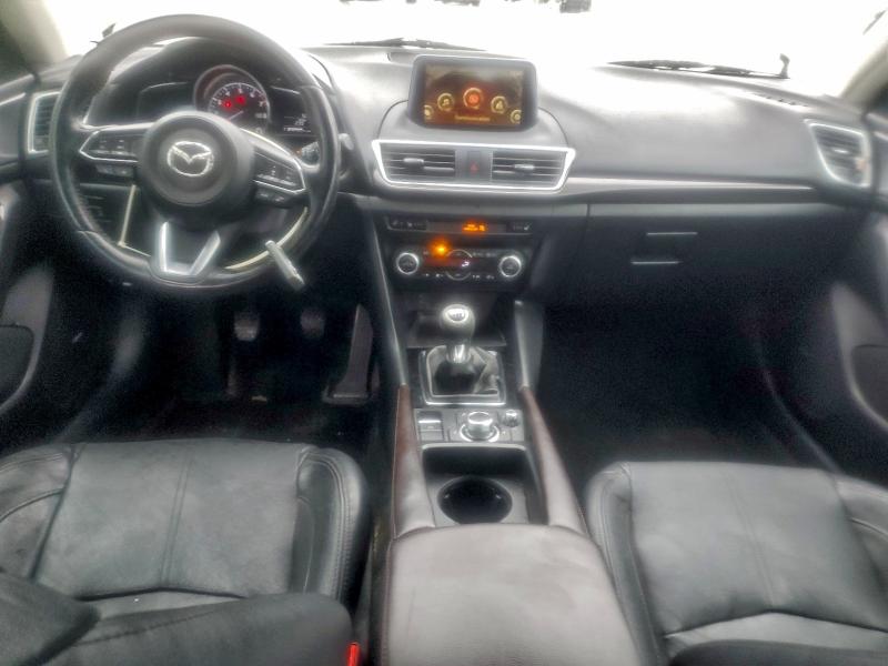 Фото 8 - MAZDA 3