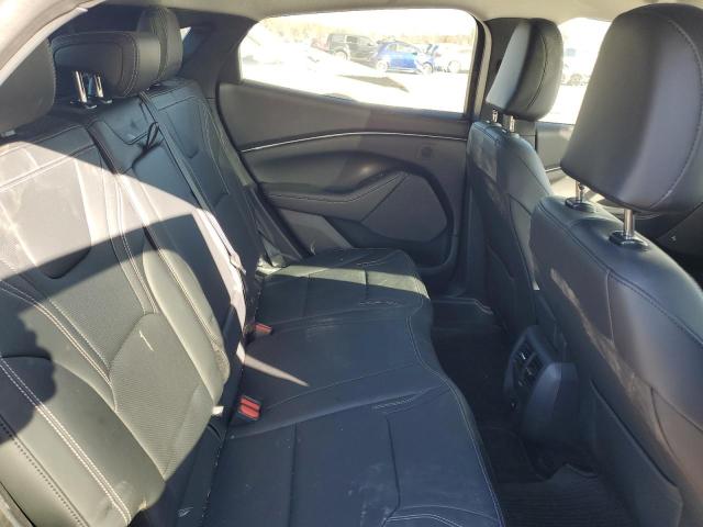 Фото 10 - FORD MUSTANG