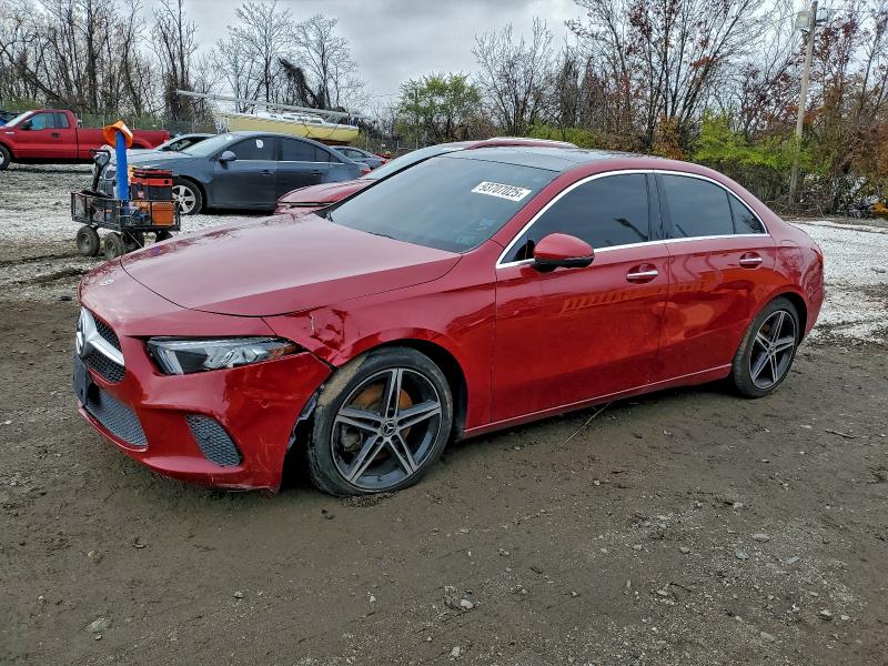 Фото 1 - MERCEDES-BENZ A-CLASS