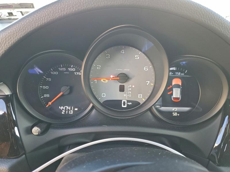 Фото 9 - PORSCHE MACAN