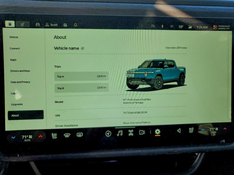 RIVIAN RIT 2025 VIN 7FCTGBAAXSN039299