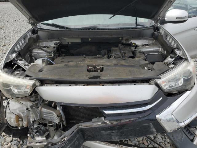 Фото 12 - MITSUBISHI OUTLANDER