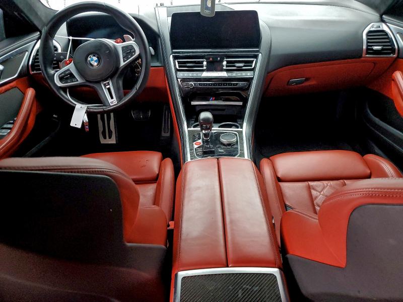 Фото 8 - BMW M8