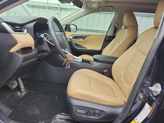 Фото 7 - TOYOTA RAV4