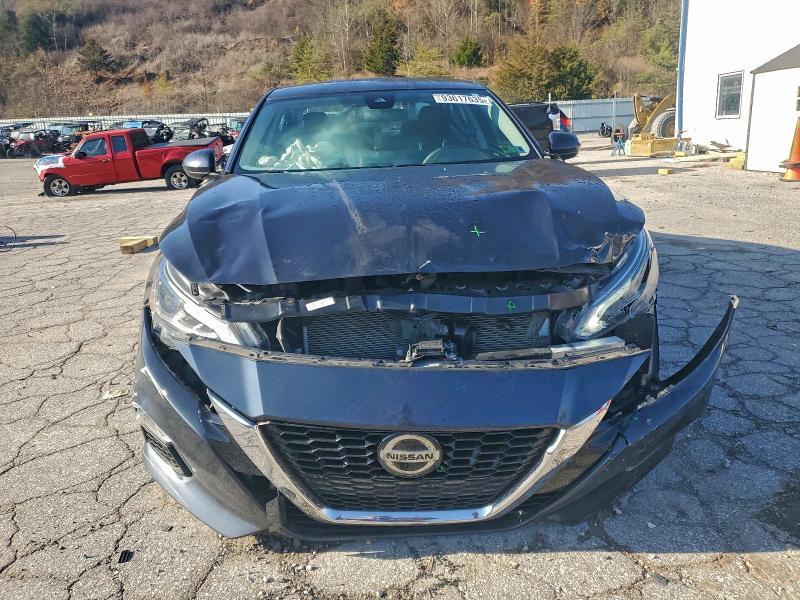 Фото 5 - NISSAN ALTIMA