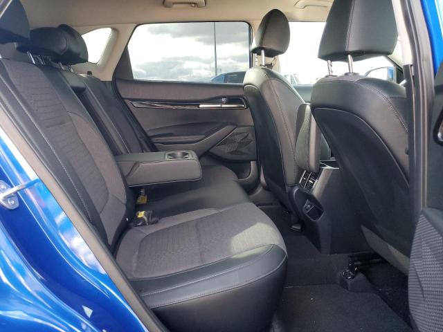 Фото 11 - KIA SELTOS