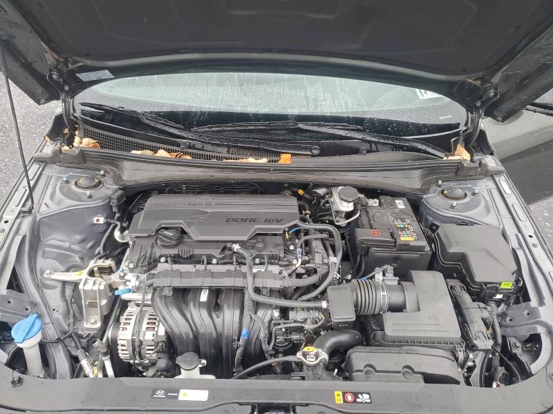 Фото 11 - HYUNDAI ELANTRA