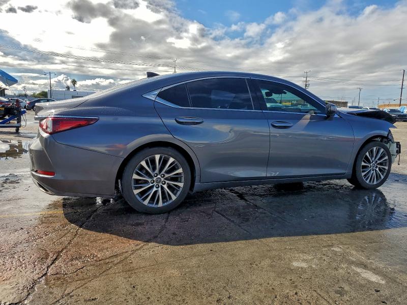 Фото 3 - LEXUS ES350