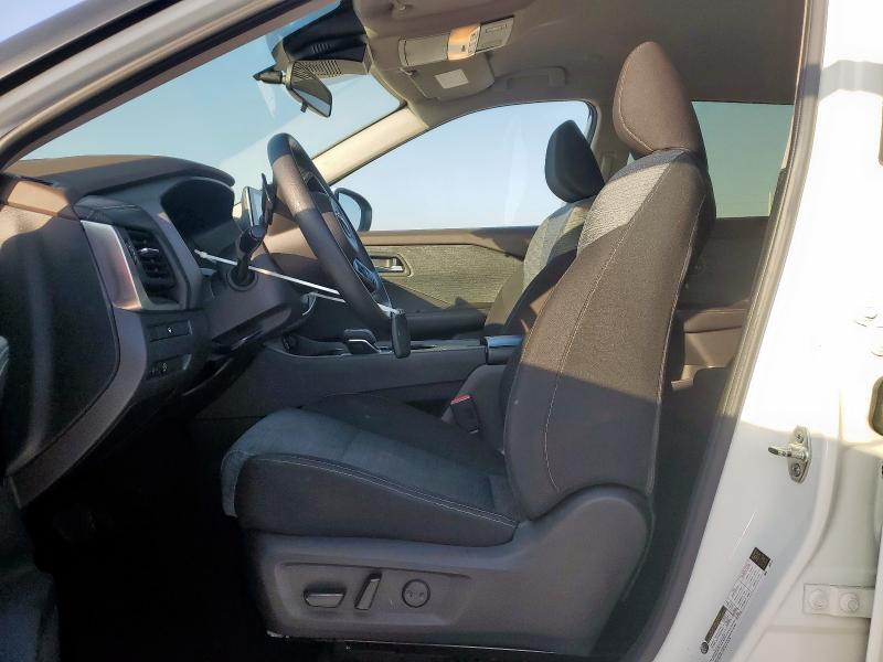 Фото 7 - NISSAN ROGUE