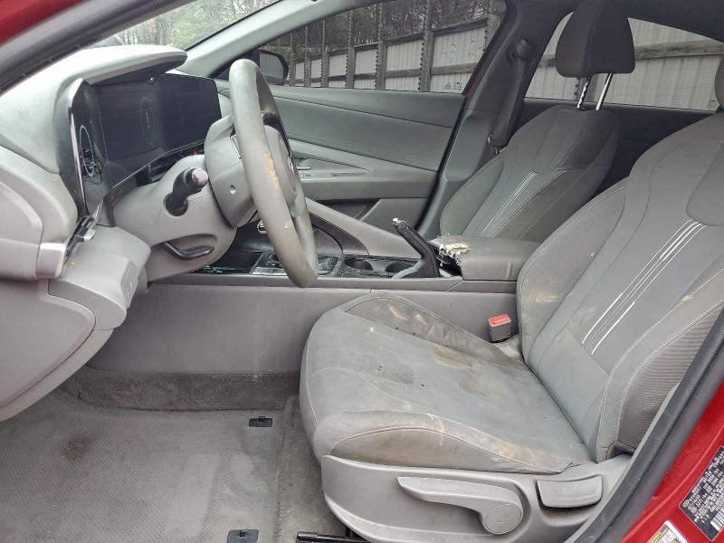 Фото 7 - HYUNDAI ELANTRA