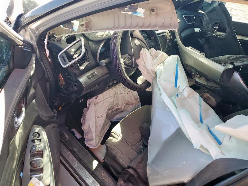 Фото 8 - NISSAN MAXIMA