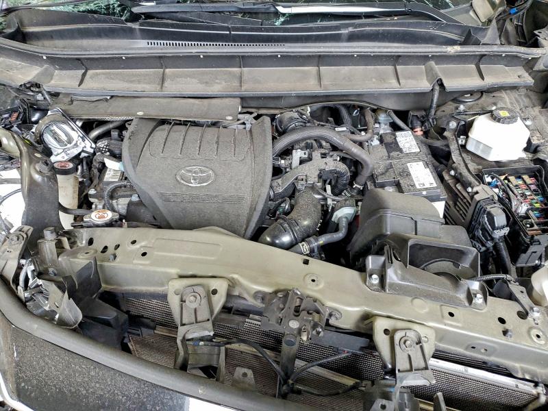 Фото 12 - TOYOTA HIGHLANDER