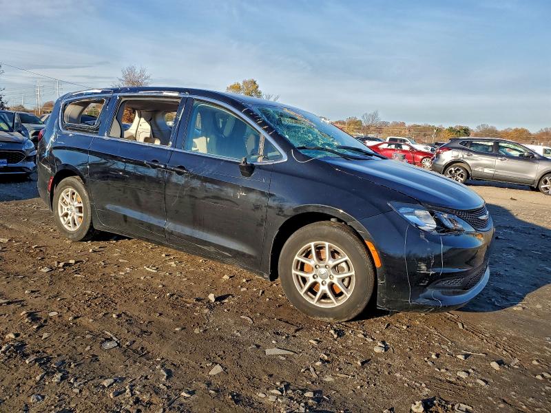 Фото 4 - CHRYSLER MINIVAN