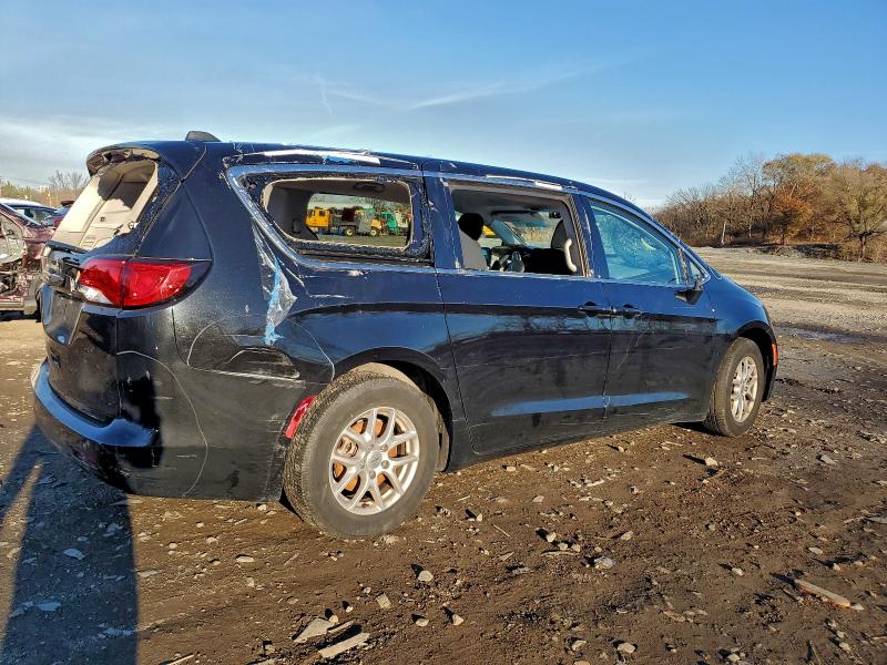 Фото 3 - CHRYSLER MINIVAN