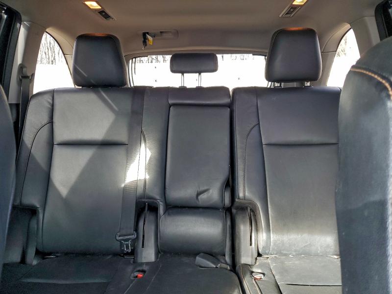 Фото 10 - TOYOTA HIGHLANDER