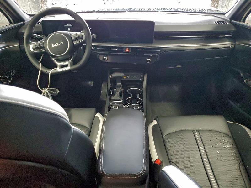 Фото 8 - KIA K5